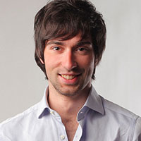 km-testimonial-pic